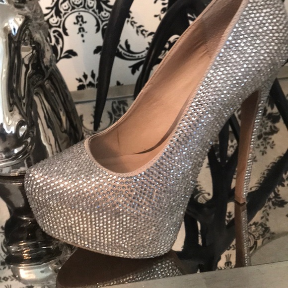 Steve Madden Rhinestone platform Heels - Picture 5 of 7